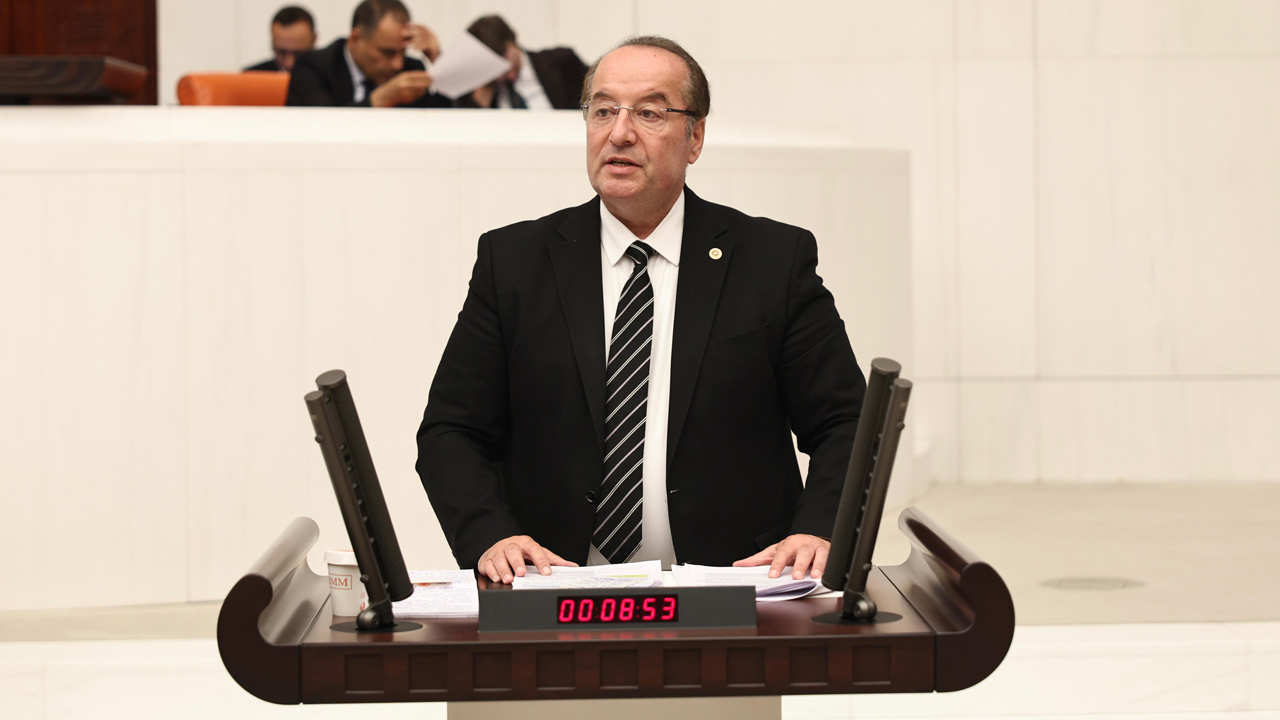 CHP Karabük Milletvekili ve TBMM Plan Bütçe Komisyonu Üyesi Cevdet Akay, Karabük’ün köylerinde yaşanan telekomünikasyon şebeke sorununu TBMM Genel Kurul gündemine taşıdı.