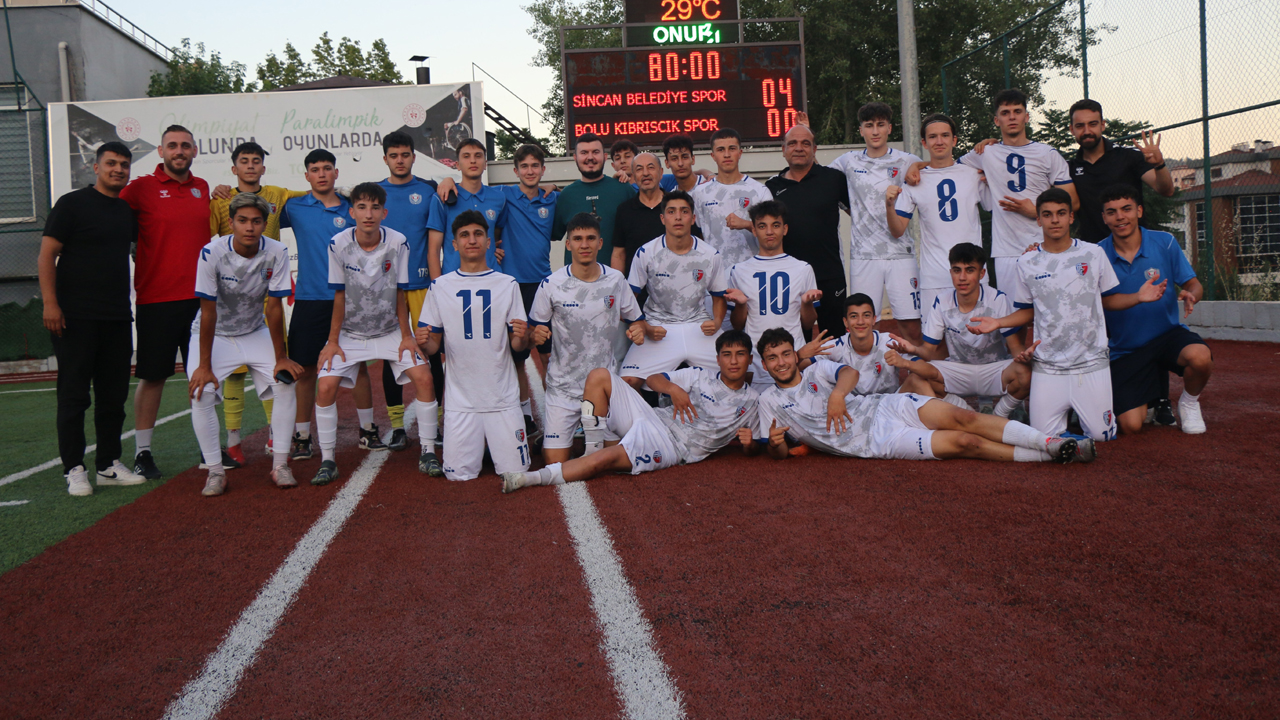 Karabük’te dört gün süren U17 Türkiye Futbol Şampiyonası 1. Kademe müsabakaları sona erdi.