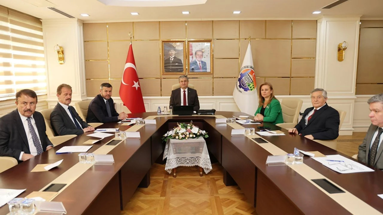 2005 yılında kurulan Karabük Çevre Hizmetleri Birliği (KARÇEV) uzun süren bir bocalama sonrasında 2022 yılı sonrasında atağa geçti.