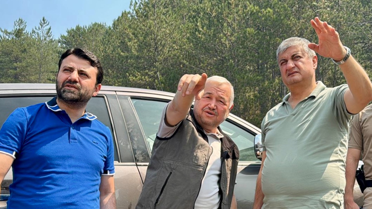 AK Parti Genel Sekreter Yardımcısı ve Karabük Milletvekili Cem Şahin, geçtiğimiz yıl Karabük’ün Ovacık ilçesinde meydana gelen orman yangınından etkilenen alanın Kurban Bayramı sonrasında ağaçlandırılmaya başlanacağını duyurdu.