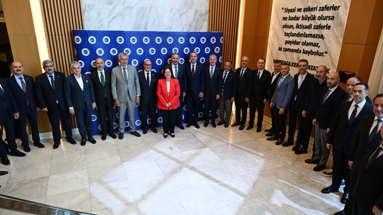 İktisadi Kalkınma Vakfı’nın (İKV) 63’üncü Olağan Genel Kurulu, Vakfın Kurucu ve Mütevelli Kurum başkanları, Destekçi Kurum temsilcileri ve delegelerin katılımıyla İstanbul’da gerçekleşti.