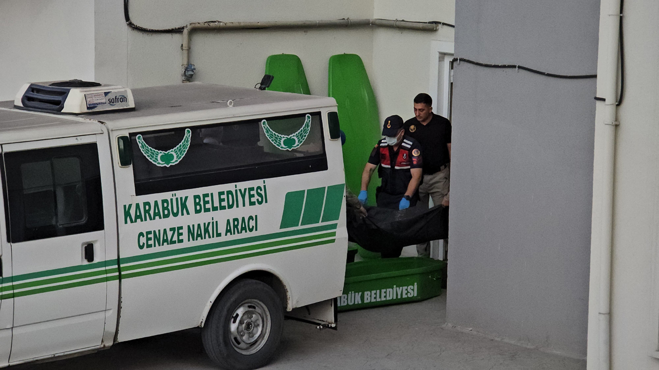 Karabük'te dün meydana gelen yangında yaşanan dehşette, eşi ile birlikte hayatını kaybeden şahsın cezaevinden izinli çıktığı tespit edildi.