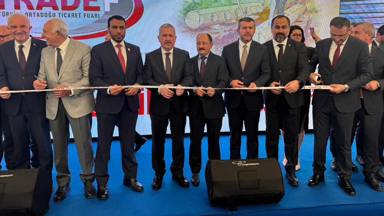 Ticaret Bakan Yardımcısı Mahmut Gürcan’ın katılımıyla Kastamonu’da başlayan Türkiye-Ortadoğu Karma Ticaret Fuarı (TRADEF 2025), TOBB onayıyla İstamonu Fuarcılık tarafından organize edildi.