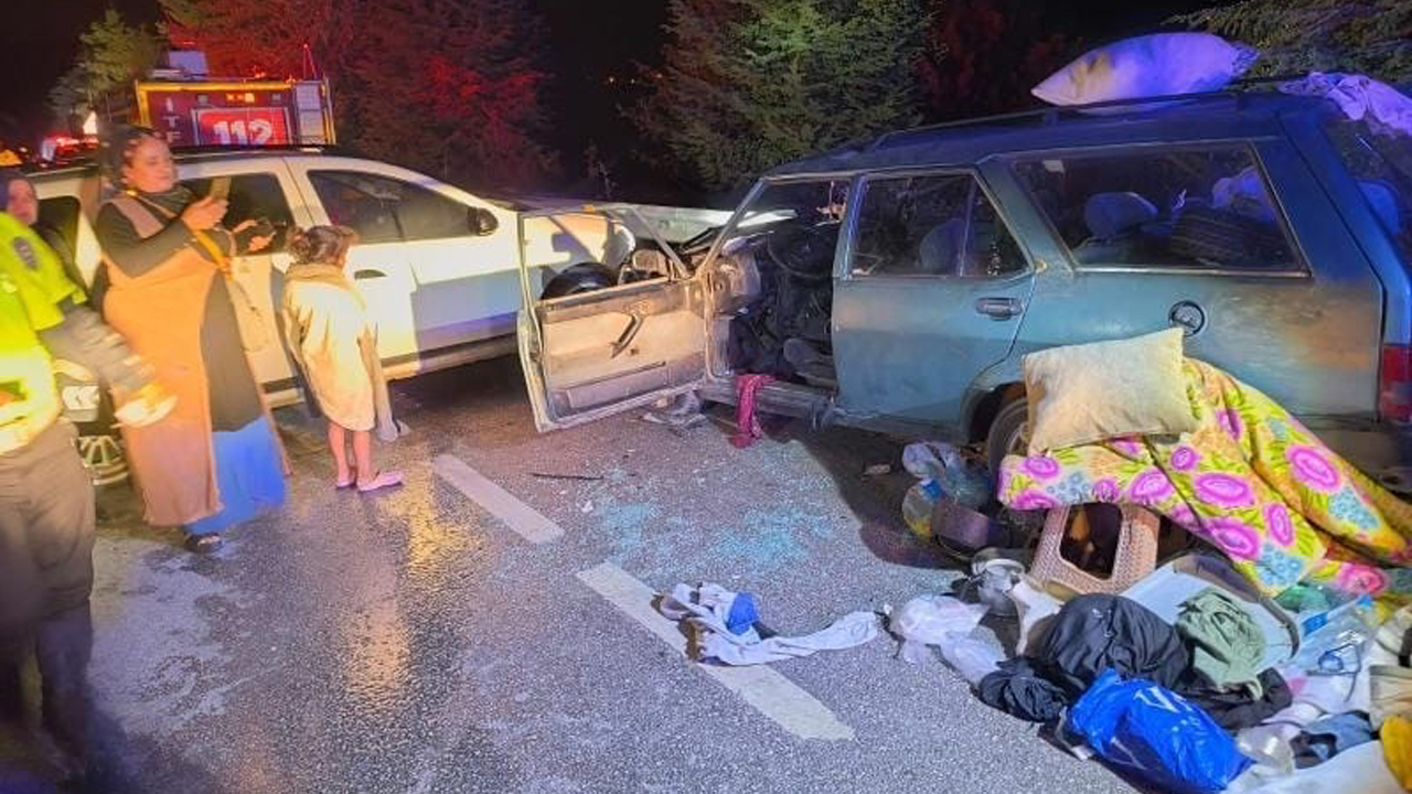 KARABÜK’TE OTOMOBİLLER ÇARPIŞTI: 2’Sİ ÇOCUK 6 YARALI