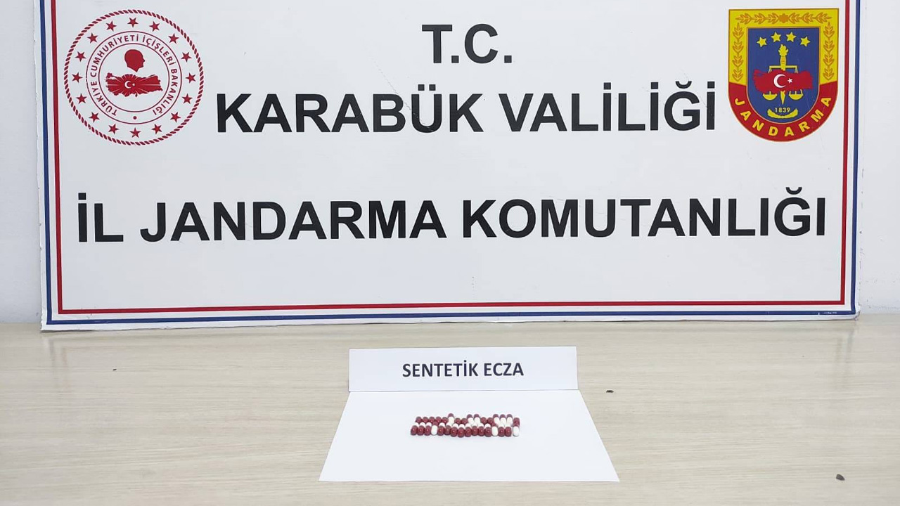 Karabük'te düzenlenen uyuşturucu operasyonunda 2 kişi gözaltına alındı.