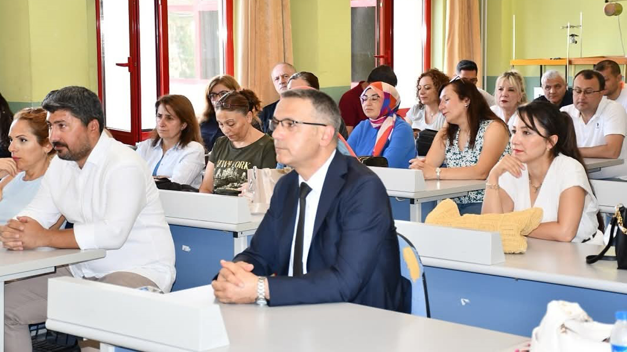 SAFRANBOLU’DA ÖĞRETMENLERİN MESLEKİ ÇALIŞMALARI BAŞLADI