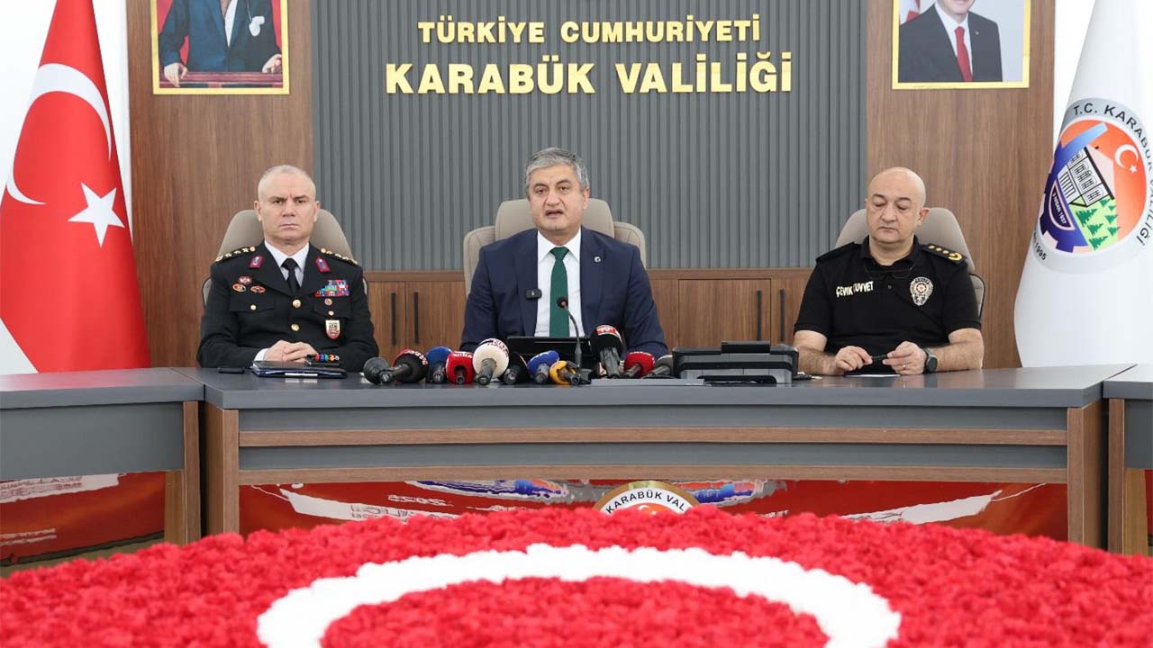 Karabük’te Eylül Ayı Güvenlik Değerlendirme Toplantısı, Vali Mustafa Yavuz Başkanlığında gerçekleştirildi.