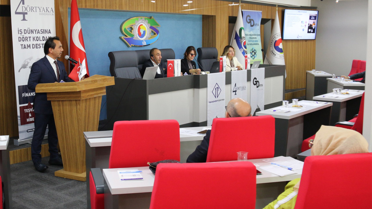 Karabük Ticaret ve Sanayi Odası(KTSO) ev sahipliğinde düzenlenen “İş Dünyası İçin 360° Çözüm Semineri”, KTSO Toplantı Salonu’nda gerçekleştirildi.