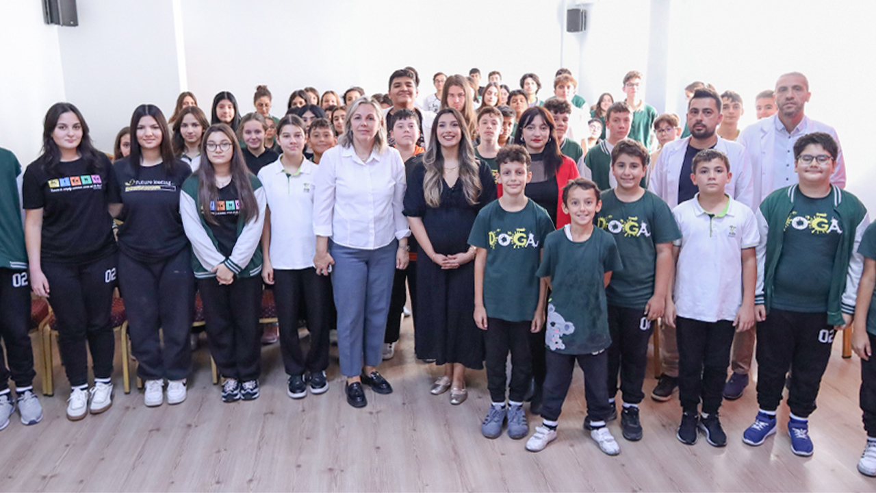 ÖZEL MEDİKAR HASTANESİ’NDEN ÖĞRENCİLERLE SAĞLIKLI BESLENME SÖYLEŞİSİ