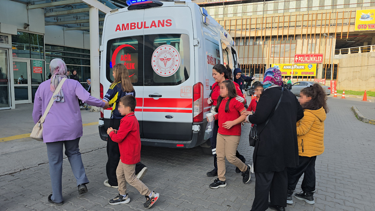 KARABÜK’TE DÖNERDEN 28 ÖĞRENCİ ZEHİRLENDİ