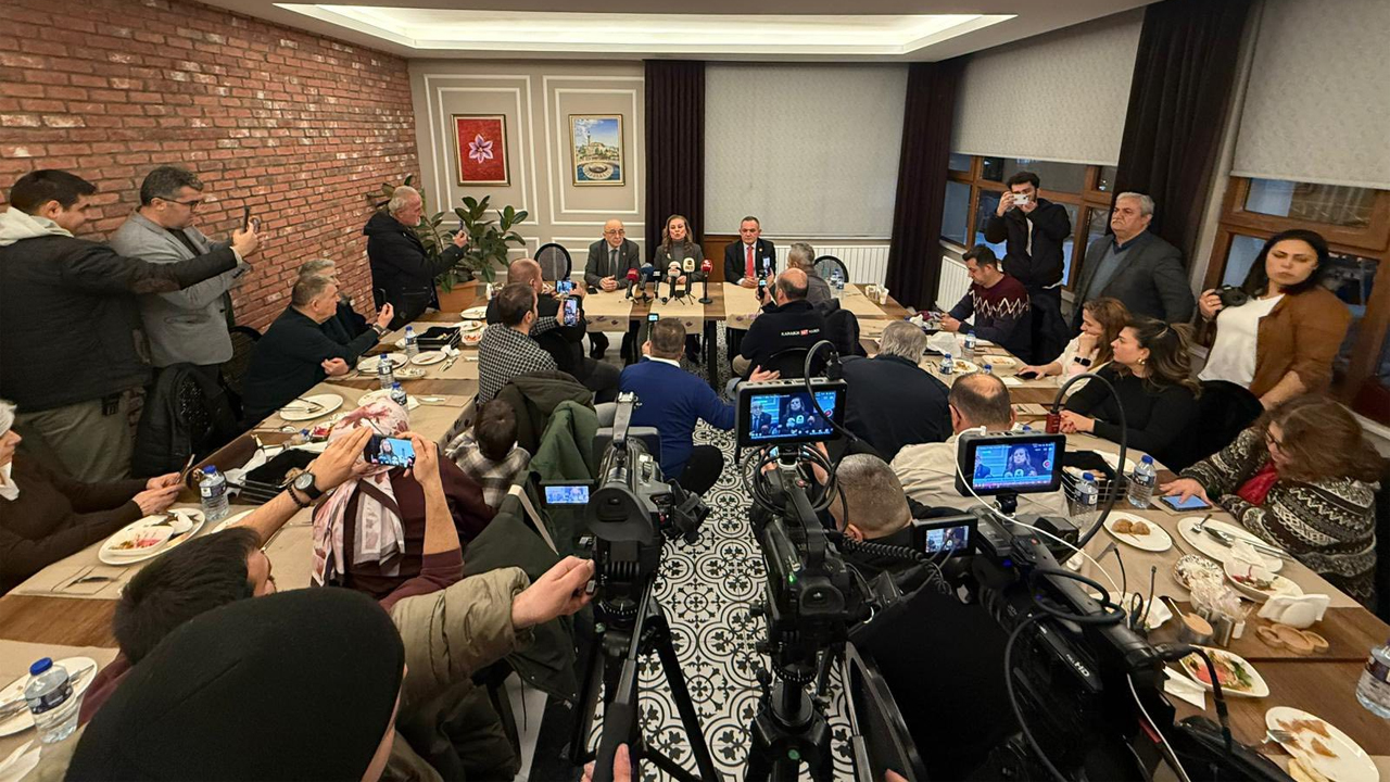 Baskan Kose Karabuk Basini Ile Yemekte Bir Araya Geldi 2