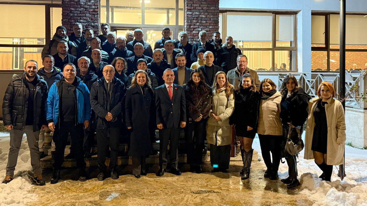 BAŞKAN KÖSE KARABÜK BASINI İLE YEMEKTE BİR ARAYA GELDİ