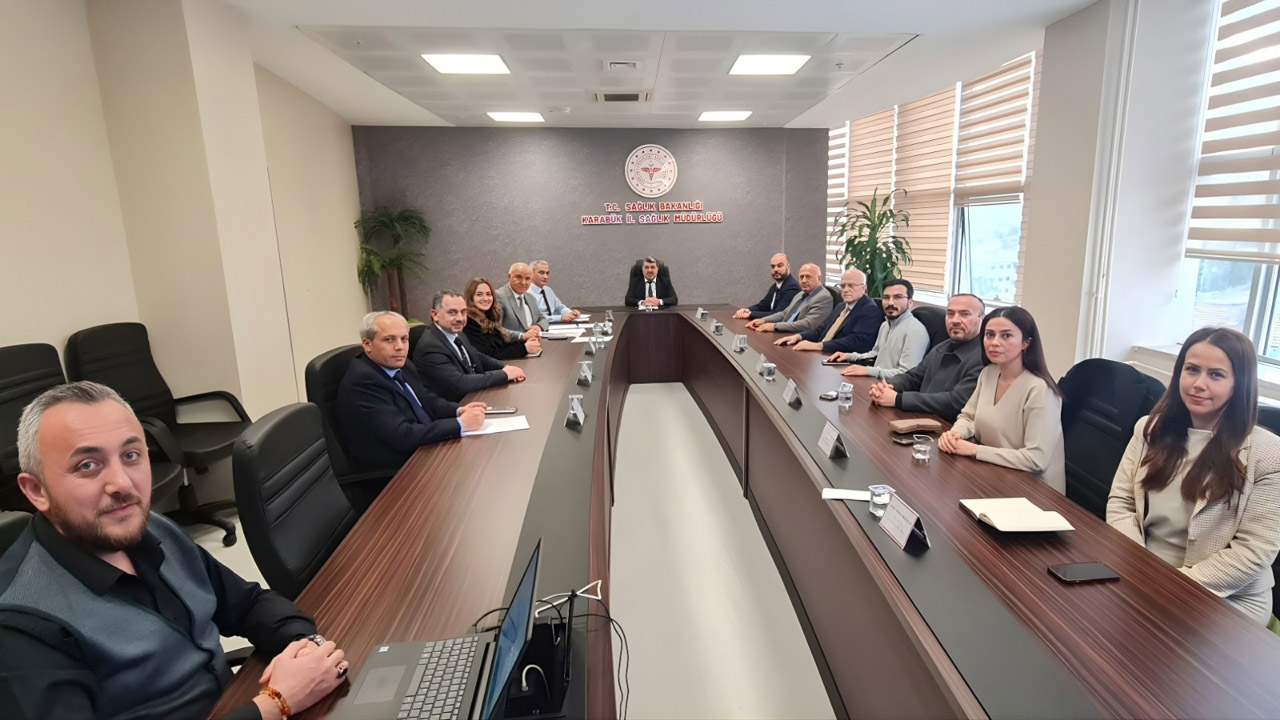 KARABÜK’TE SAĞLIK HİZMETLERİ MASAYA YATIRILDI