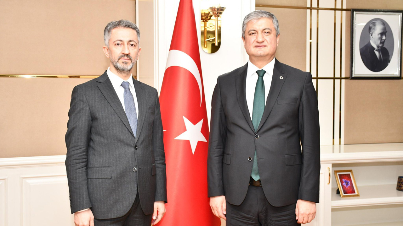 KARDEMİR YÖNETİM KURULU BAŞKANI OFLAZ, VALİ YAVUZ’U ZİYARET ETTİ