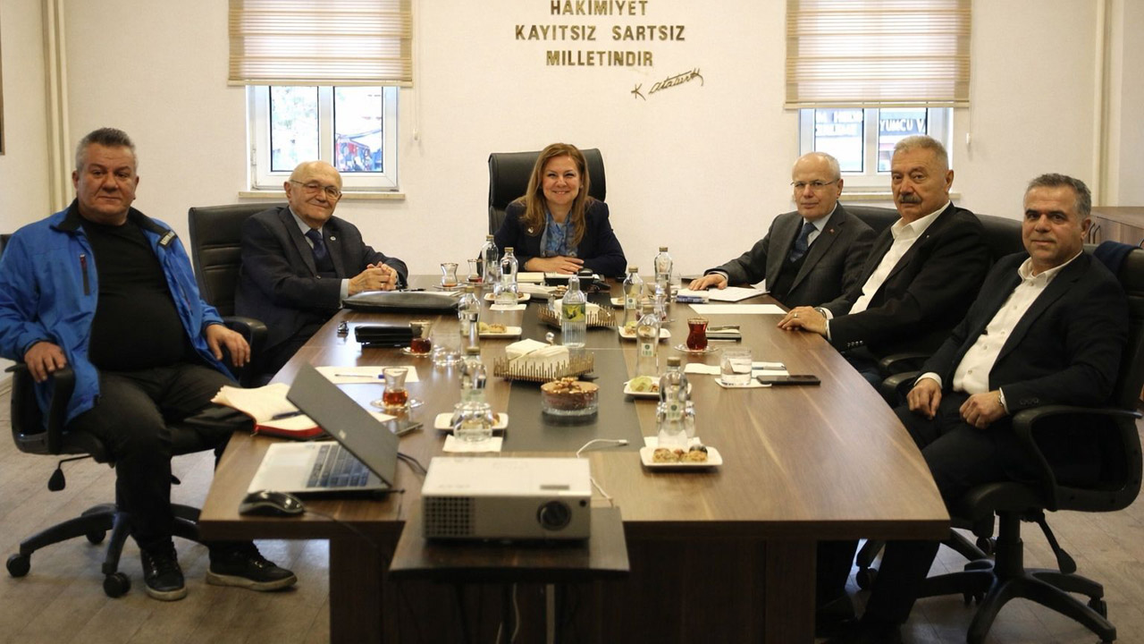 SAFRANBOLU’NUN BELEDİYE BAŞKANLARI AYNI MASADA BULUŞTU