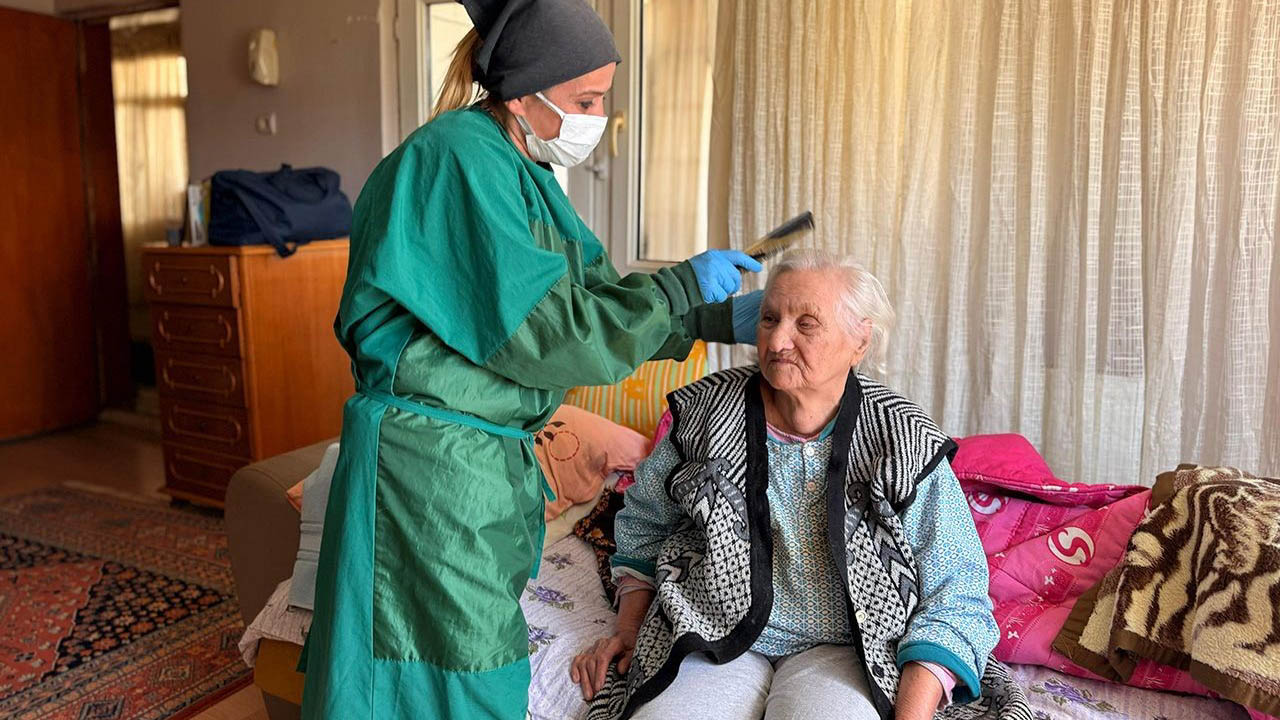 BELEDİYENİN ŞEFKAT ELİ 2025’TE BİNLERCE EVE ULAŞTI