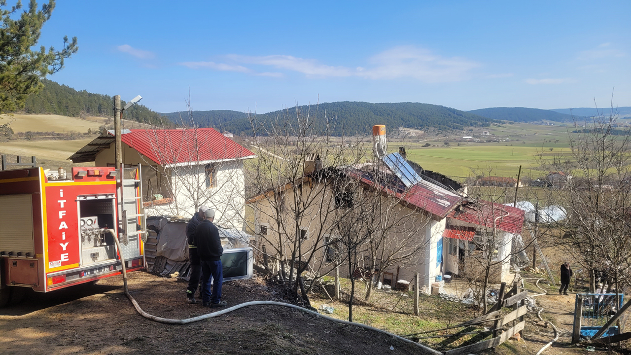 EFLANİ’DE EV YANGINI: 1 ÖLÜ, 1 YARALI