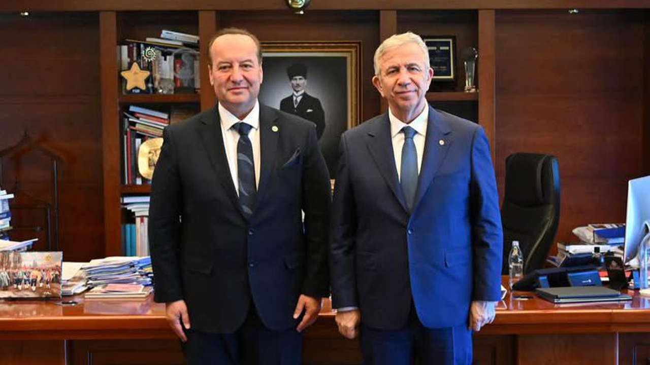 AKAY: MANSUR YAVAŞ’IN YANINDAYIZ