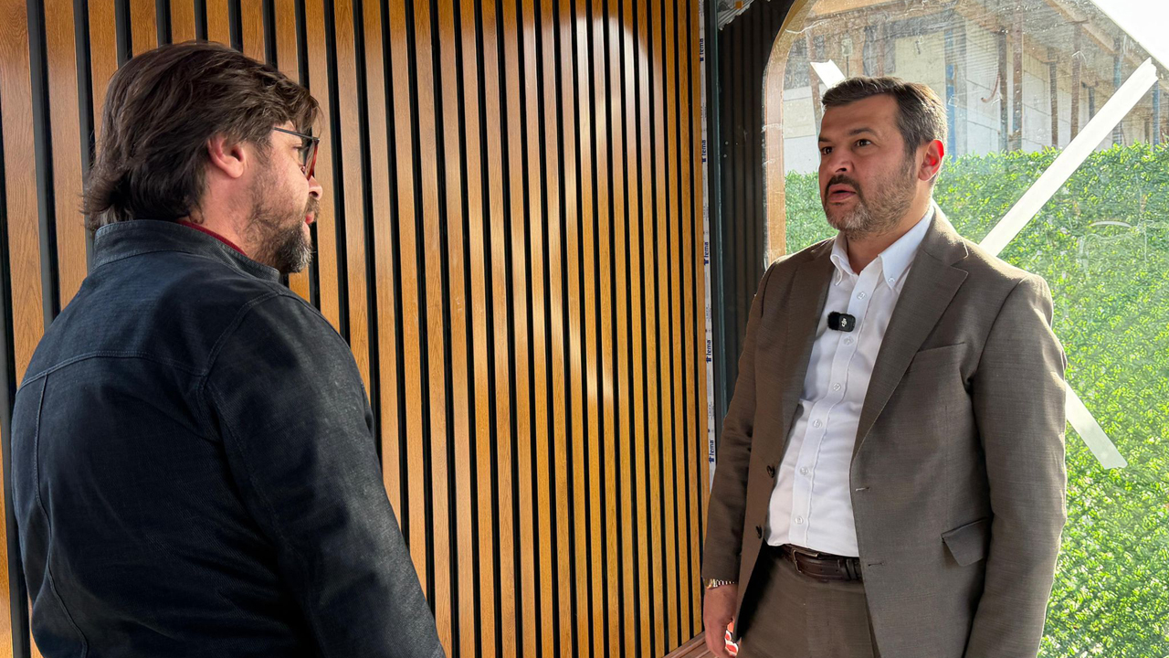 BAŞKAN ÇETİNKAYA BALIKPAZARI YENİ NESİL OTOBÜS DURAĞINI İNCELEDİ