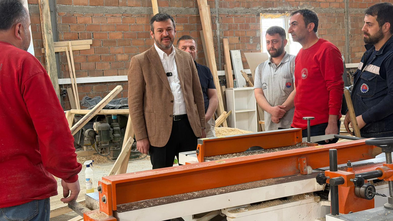 KARABÜK’TE BELEDİYE MARANGOZHANESİNİN KAPASİTESİ 3 KAT ARTTI