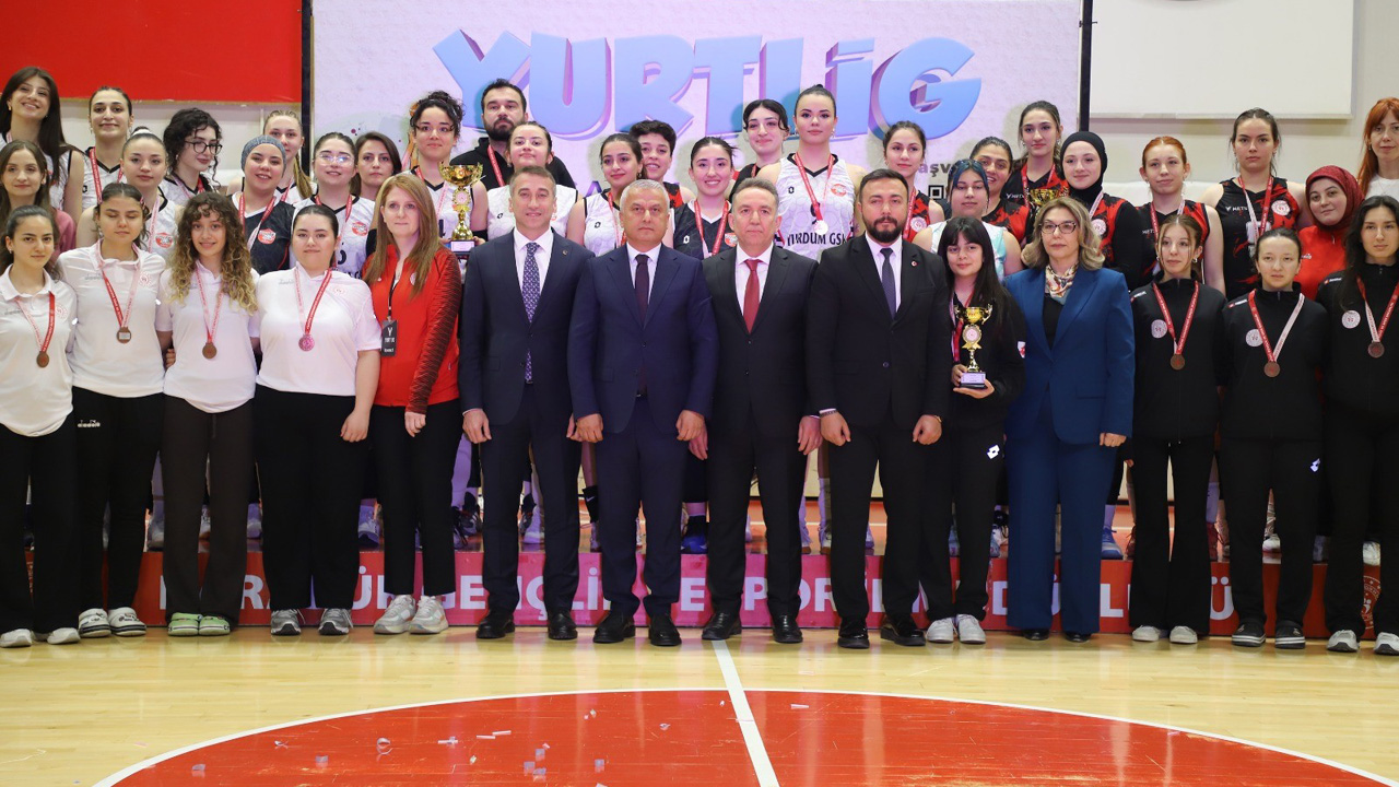 KARABÜK’TE YURT LİG KARADENİZ GRUP (1) VOLEYBOL MAÇLARI TAMAMLANDI