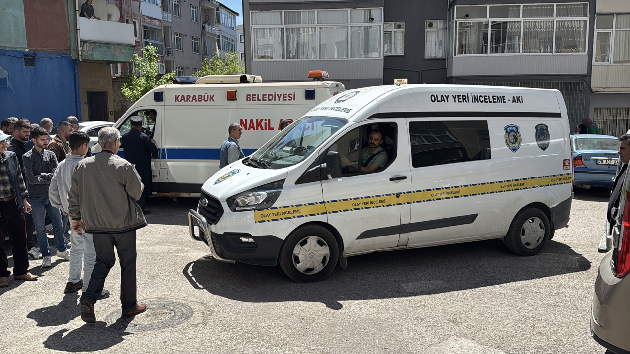 KARABÜK’TE YALNIZ YAŞAYAN ADAM EVİNDE ÖLÜ BULUNDU