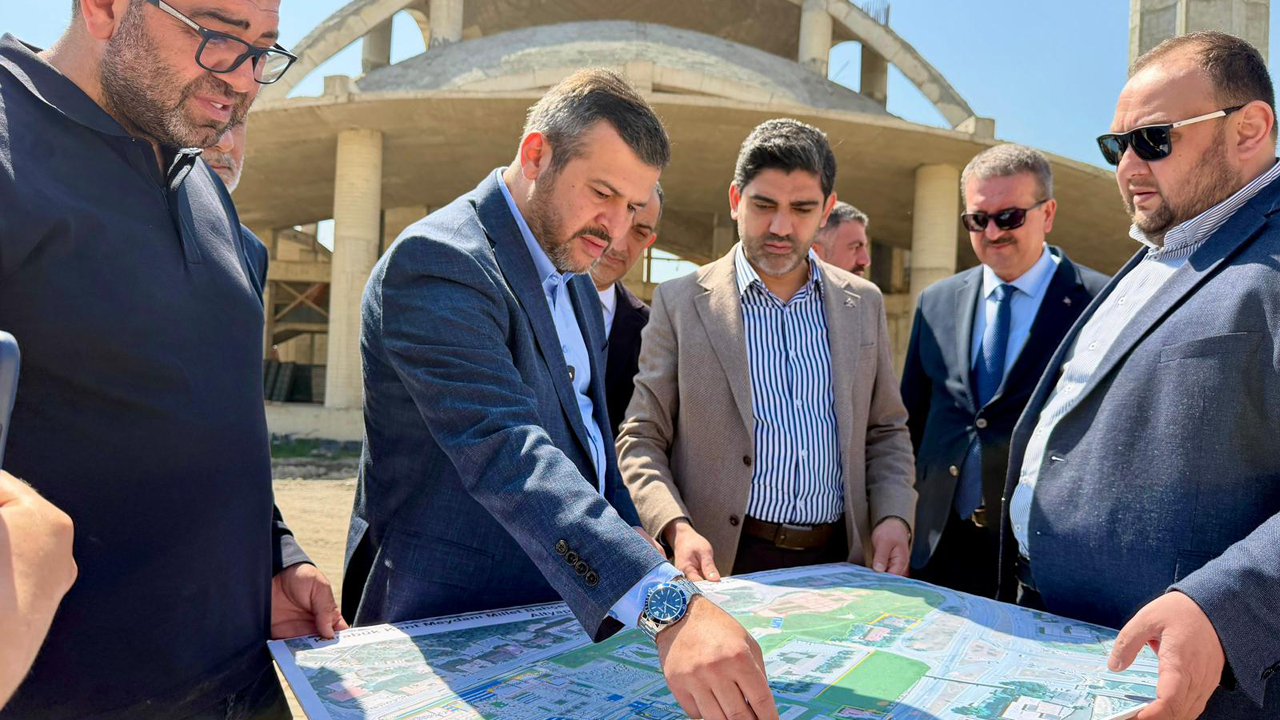 KARABÜK KENT MEYDANI MİLLET BAHÇESİ’NİN BU YAZ AÇILMASI HEDEFLENİYOR