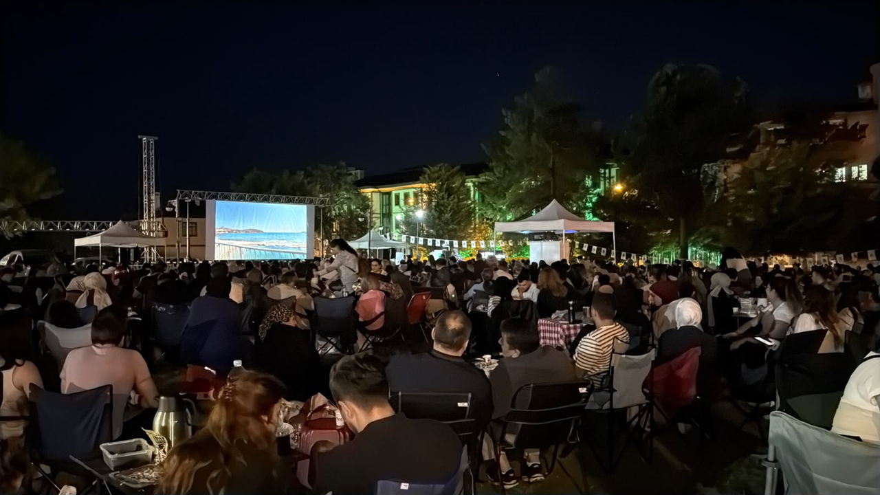 FESTİVALDE GÖSTERİMLER VE USTA YÖNETMENLERLE SÖYLEŞİLER YOĞUN İLGİ GÖRDÜ
