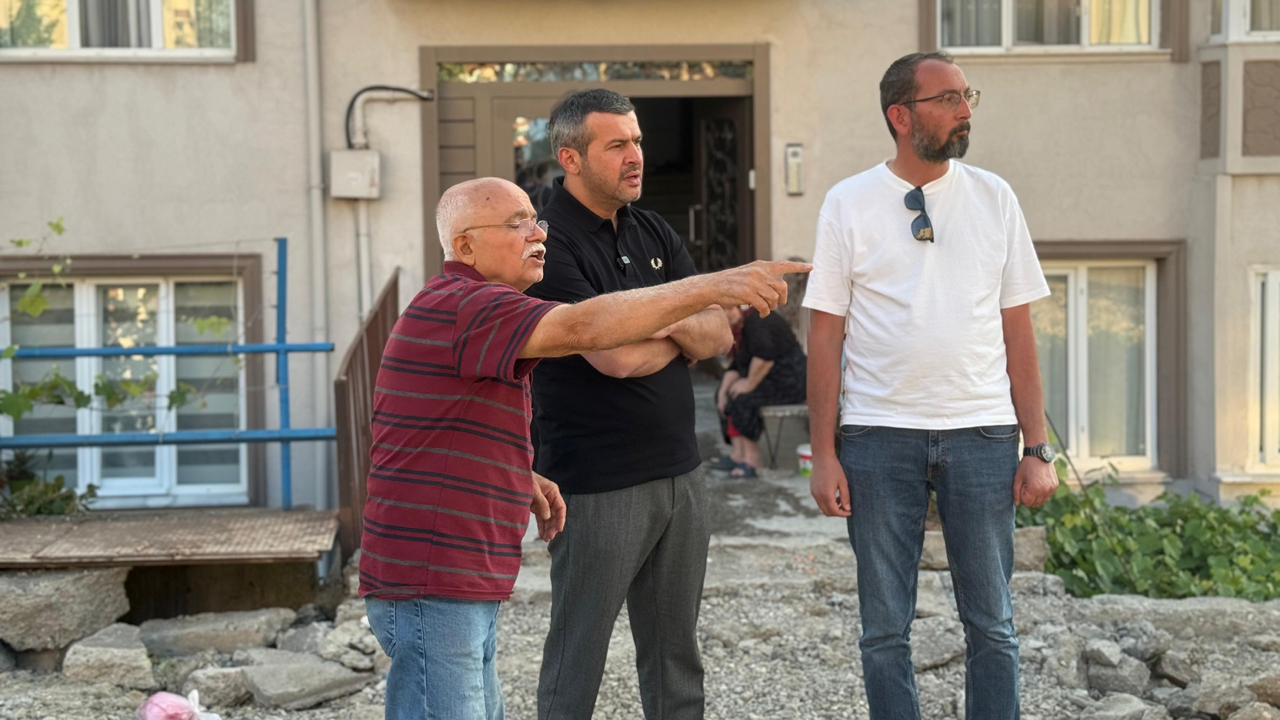 KARABÜK BELEDİYESİ CADDELERİ YENİLEMEYE DEVAM EDİYOR