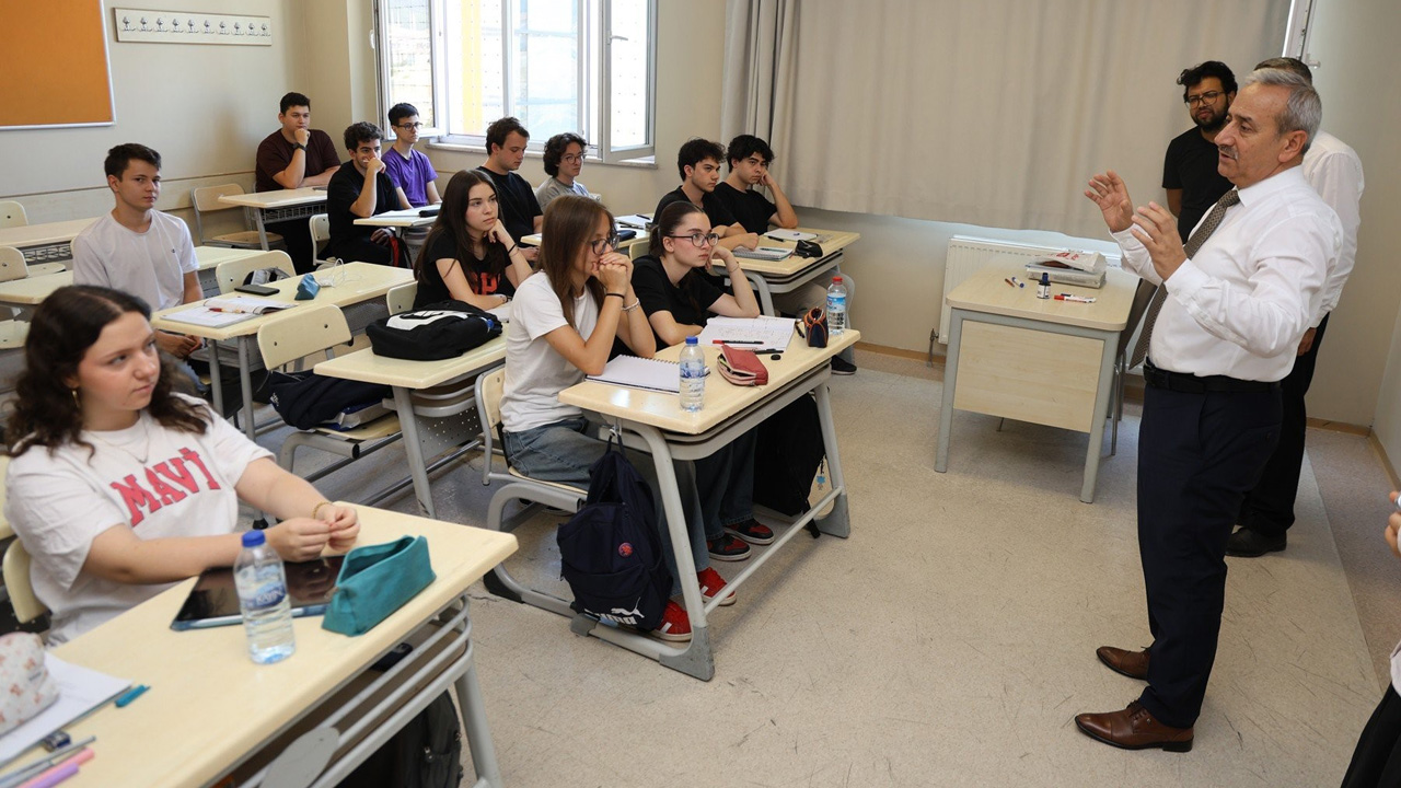 AKBAŞ DYK KURSLARINDA ÖĞRENCİLERLE BULUŞTU