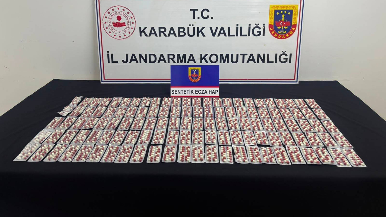 KARABÜK’TE BİN 901 SENTETİK ECZA ELE GEÇİRİLDİ