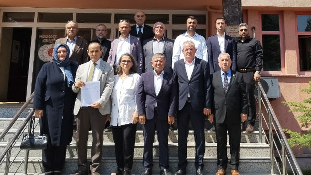 MHP KARABÜK MERKEZ İLÇE MAZBATASINI ALDI