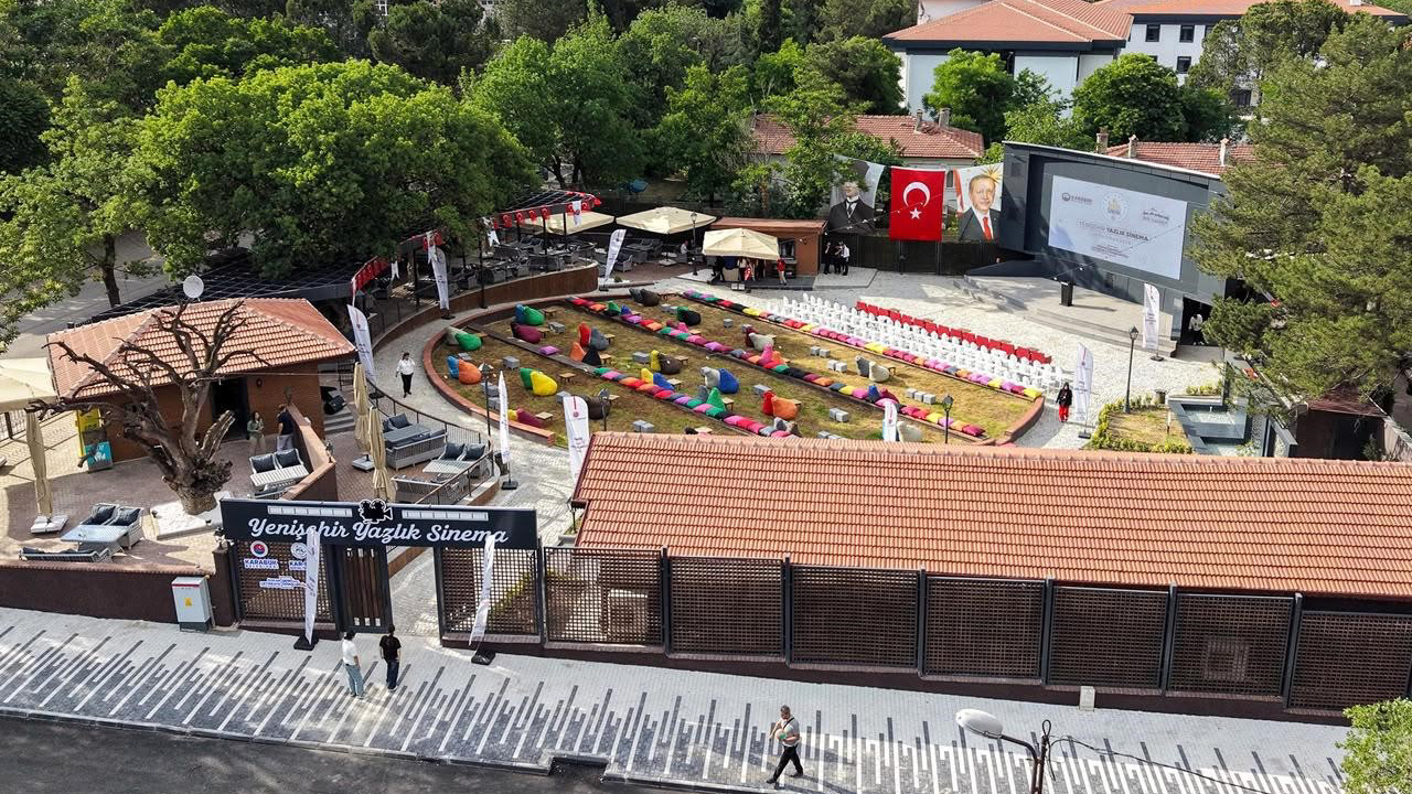 KÜLTÜR SANAT KAFE, KARABÜKLÜLERE ÇOK YÖNLÜ SOSYAL ALAN SUNUYOR