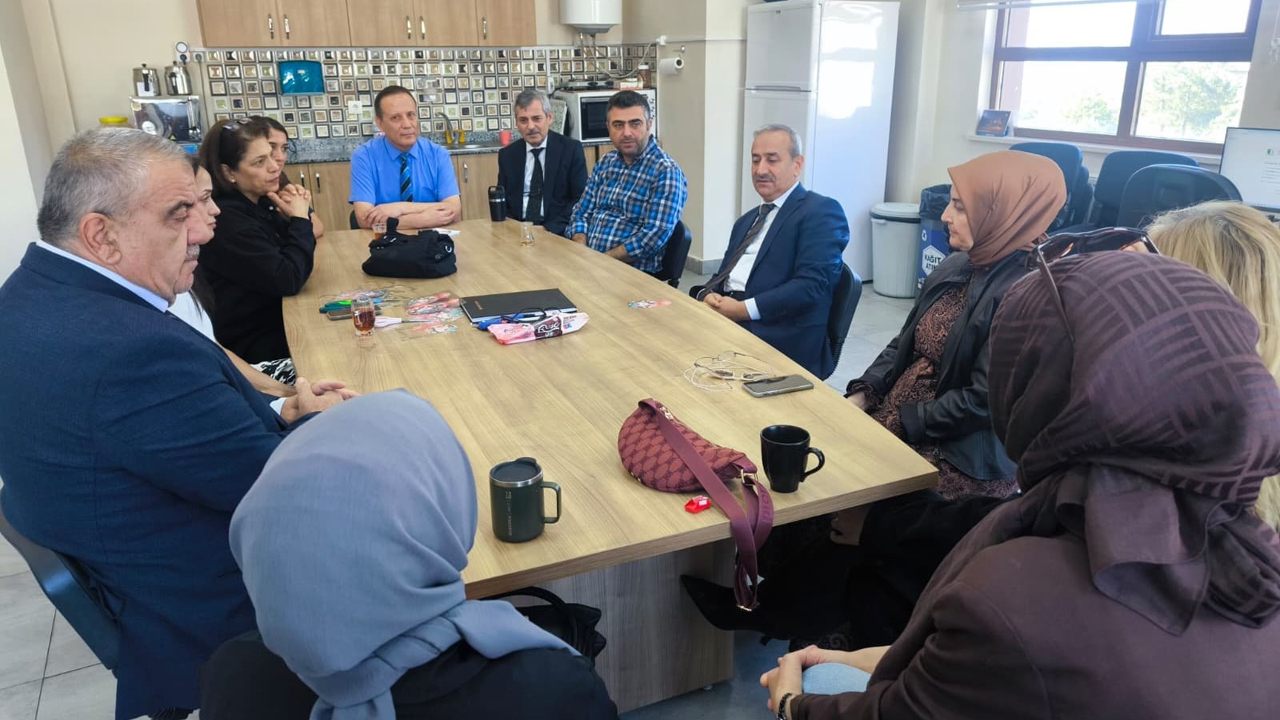 AKBAŞ SAFRANBOLU’DA ÖĞRETMENLERİN SORUNLARINI DİNLEDİ