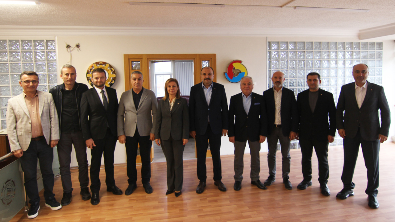 BAŞKAN KÖSE’DEN STSO YÖNETİMİNE HAYIRLI OLSUN ZİYARETİ