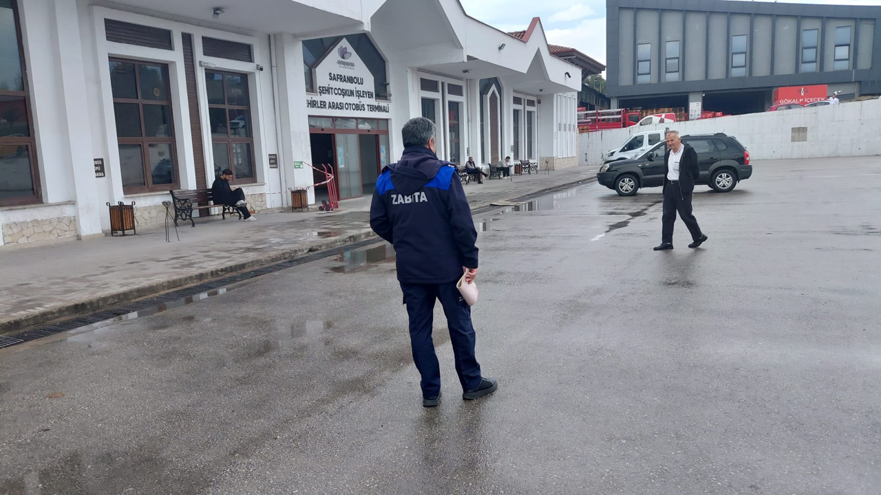 SAFRANBOLU’DA İZMARİT DENETİMLERİ ARALIKSIZ SÜRÜYOR