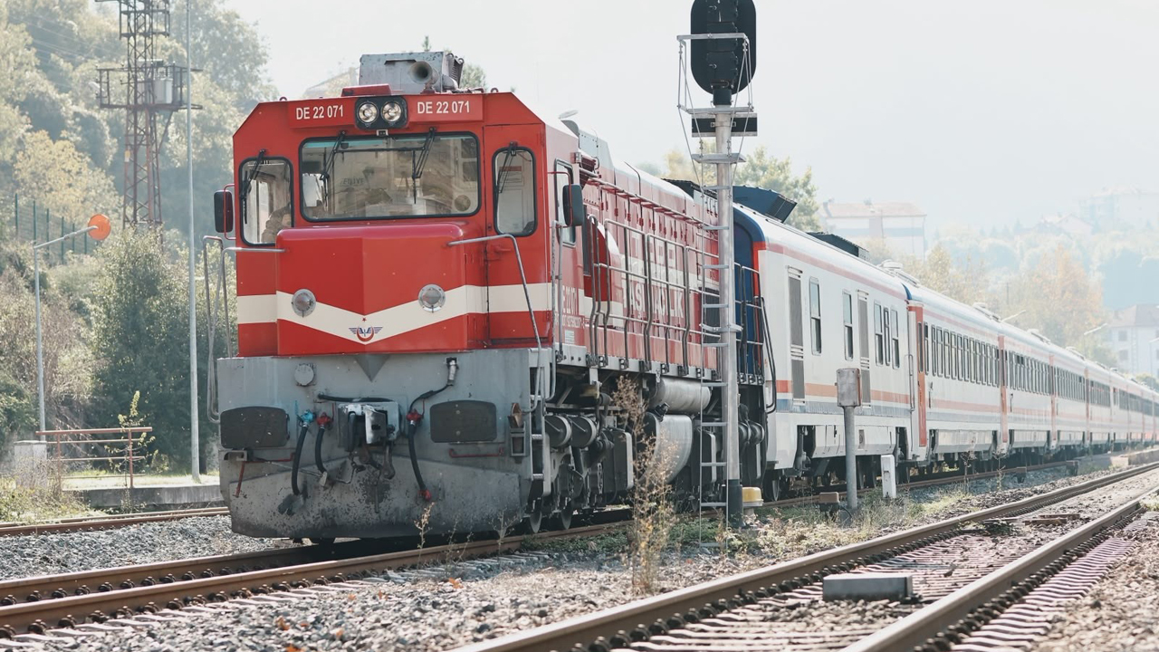 TURİSTİK KARAELMAS EKSPRESİ YOLCULARI YENİCE’DE